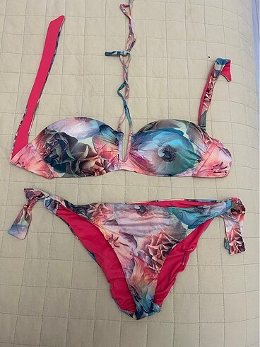 Kadın çok renkli bikini takımı