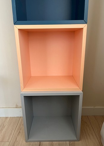  Beden Ikea raf ünitesi