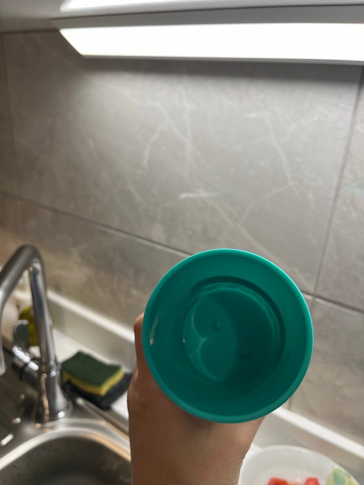 Tommee tippee devrilmeyen ve dökülmeyen Kulplu Bardak - Görsel 3