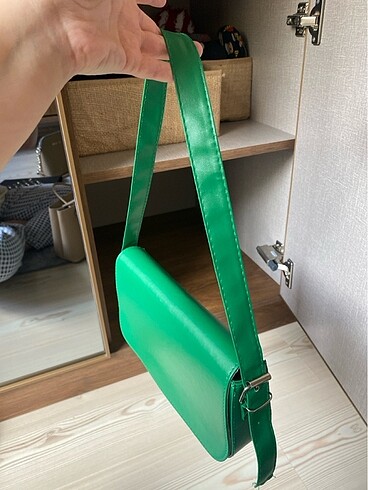  Beden yeşil Renk Askılı çanta
