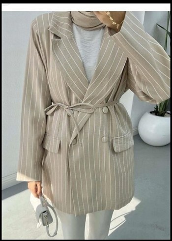 Bej Çizgili parlak Kemerli Kadın Blazer Ceket
