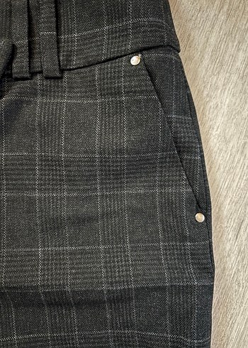 Kemerli Gri Ekose Kadın Bermuda Şort - Görsel 6