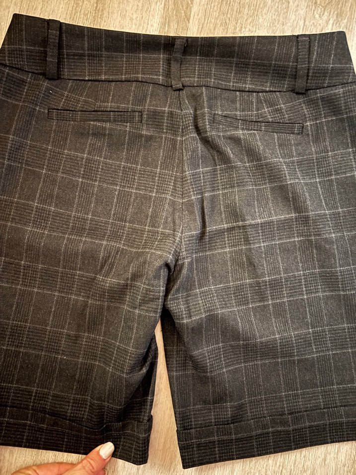 Kemerli Gri Ekose Kadın Bermuda Şort - Görsel 4