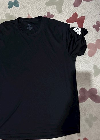 Adidas Siyah Adidas Erkek Kısa Kollu Tişört
