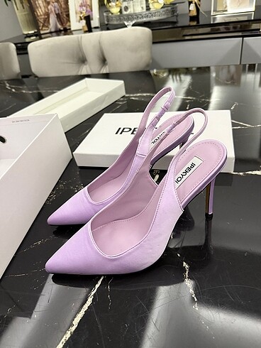 39 Beden mor Renk İpekyol saten stiletto