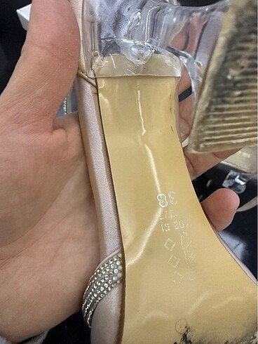 38 Beden Prenses Stiletto