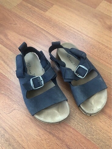 Zara mantar taban sandalet
