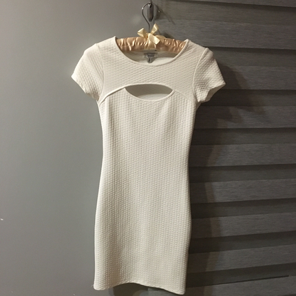 Beyaz mini elbise 