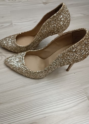38 Beden Altın Renkli Simli Stiletto Topuklu Kadın Ayakkabı