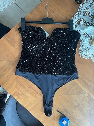 H&M H&M streplez body
