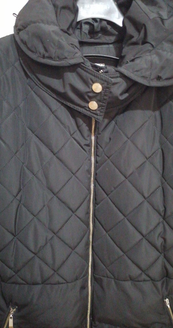 Siyah Kapüşonlu Kadın Kışlık Mont - Görsel 3