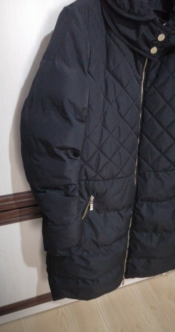 Siyah Kapüşonlu Kadın Kışlık Mont - Görsel 4