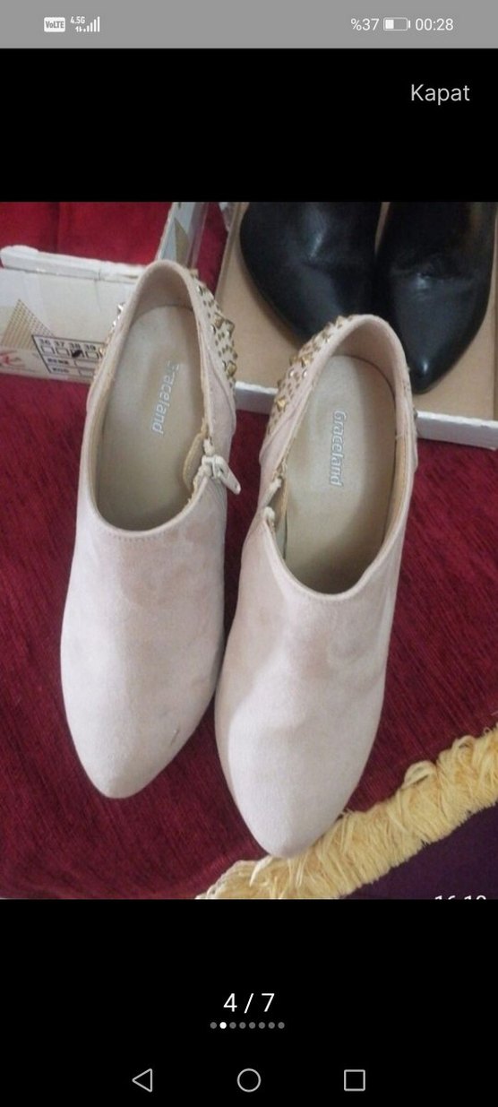 Bej Süet Stiletto Topuklu Kadın Bot - Görsel 2