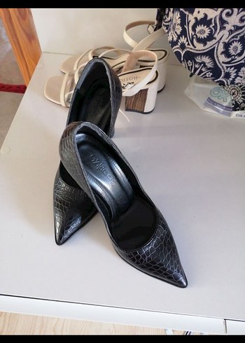 Klasik Siyah Deri Yılan Baskılı Stiletto - Görsel 5