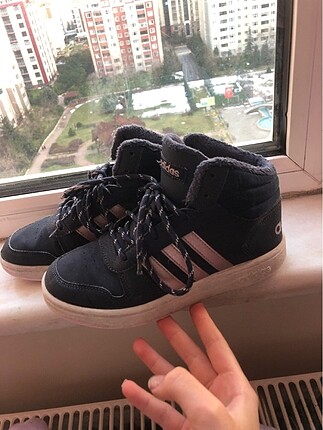 Adidas spor ayakkabı