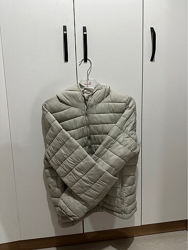 Bershka Şişme mont
