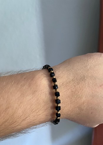 Beden Erkek Siyah Minimalist Goth Bileklik - 14k ayar altın parçalı