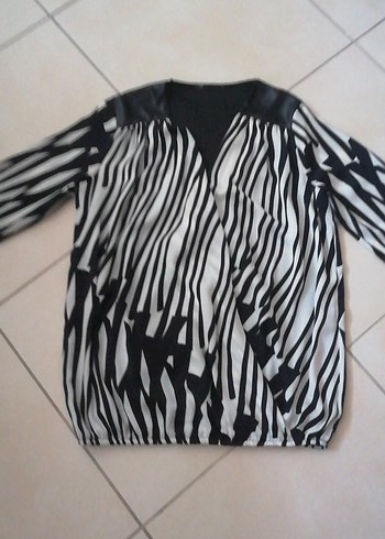 Gri Zebra Desenli Kadın Bluz - Görsel 2