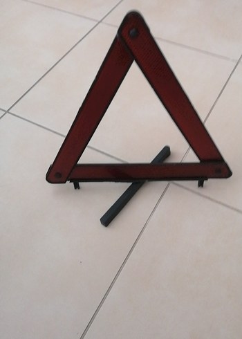 Kırmızı Reflektörlü Uyarı Üçgeni - Görsel 4