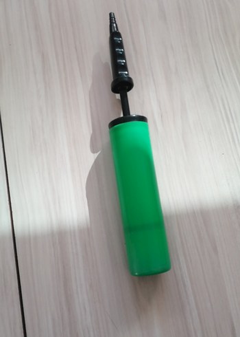 Yeşil Renkli Şişme Pompası - Görsel 3