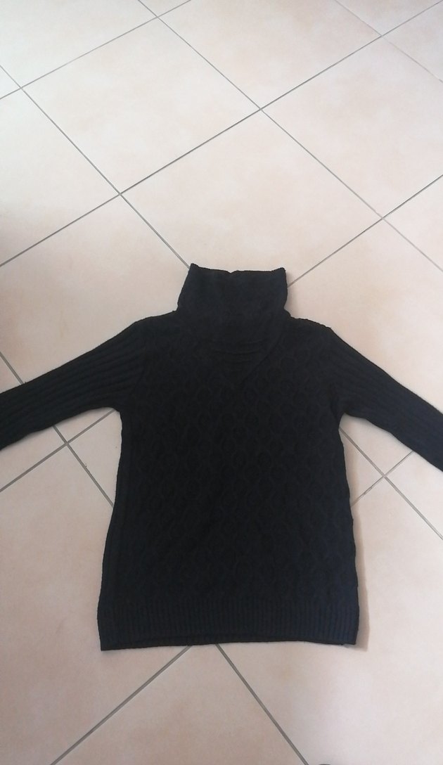 Siyah Boğazlı Triko Kadın Kazak - Görsel 4