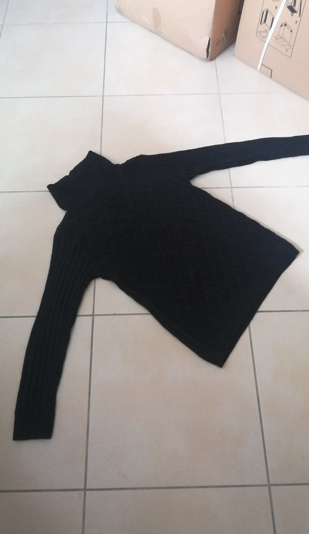 Siyah Boğazlı Triko Kadın Kazak - Görsel 2