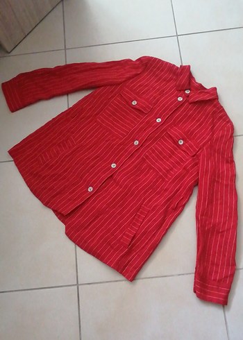 Kırmızı Düğmeli Uzun Kollu Keten Gömlek - Görsel 3