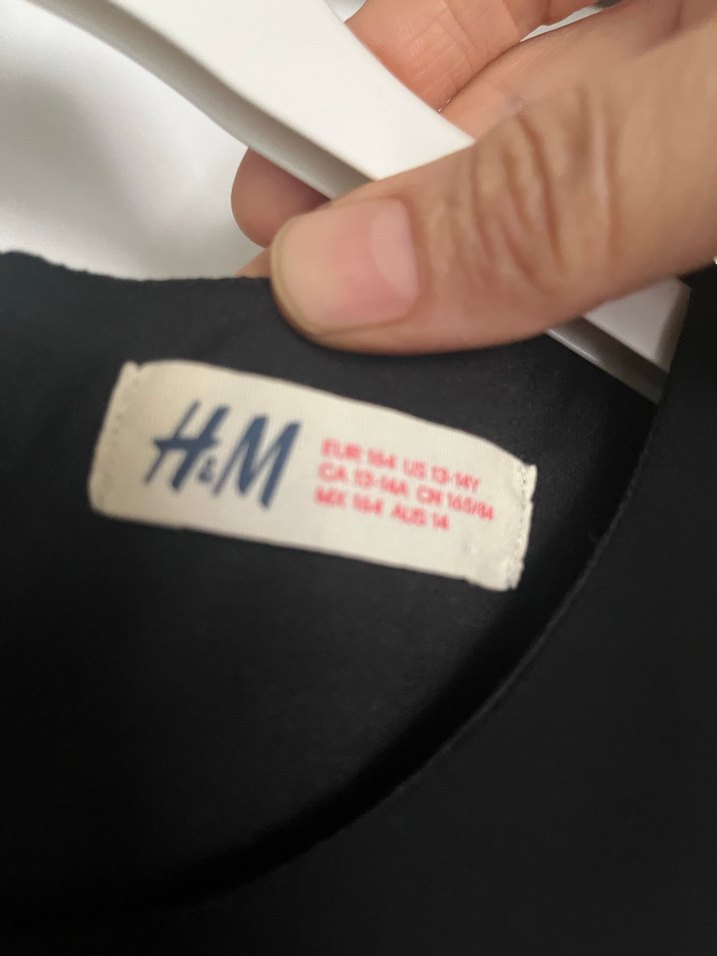 Siyah Kolsuz Salaş Midi Bluz - Görsel 3