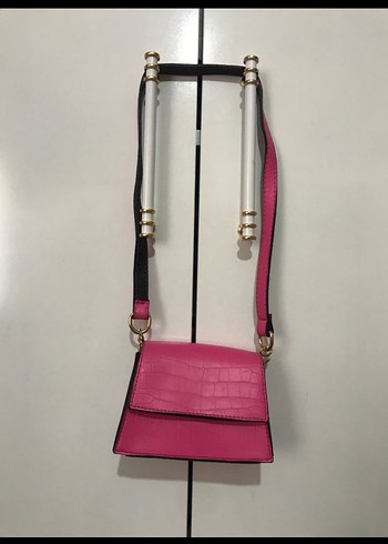 LC Waikiki Pembe küçük Deri Kadın Çapraz Çanta