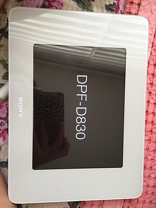 SONY DPF-D830 dijital fotoğraf makinesi çerçevesi