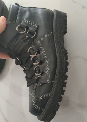 Siyah Gotik Erkek Ayakkabı Bağcıkları - Görsel 2