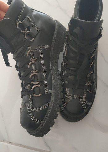 Siyah Gotik Erkek Ayakkabı Bağcıkları - Görsel 4