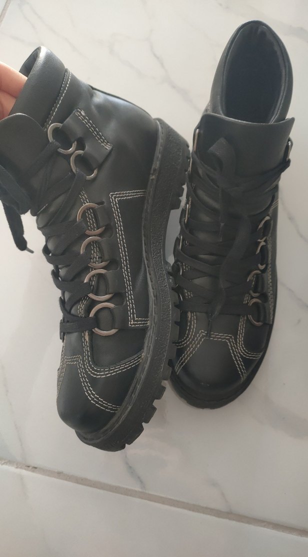 Siyah Gotik Erkek Ayakkabı Bağcıkları - Görsel 4