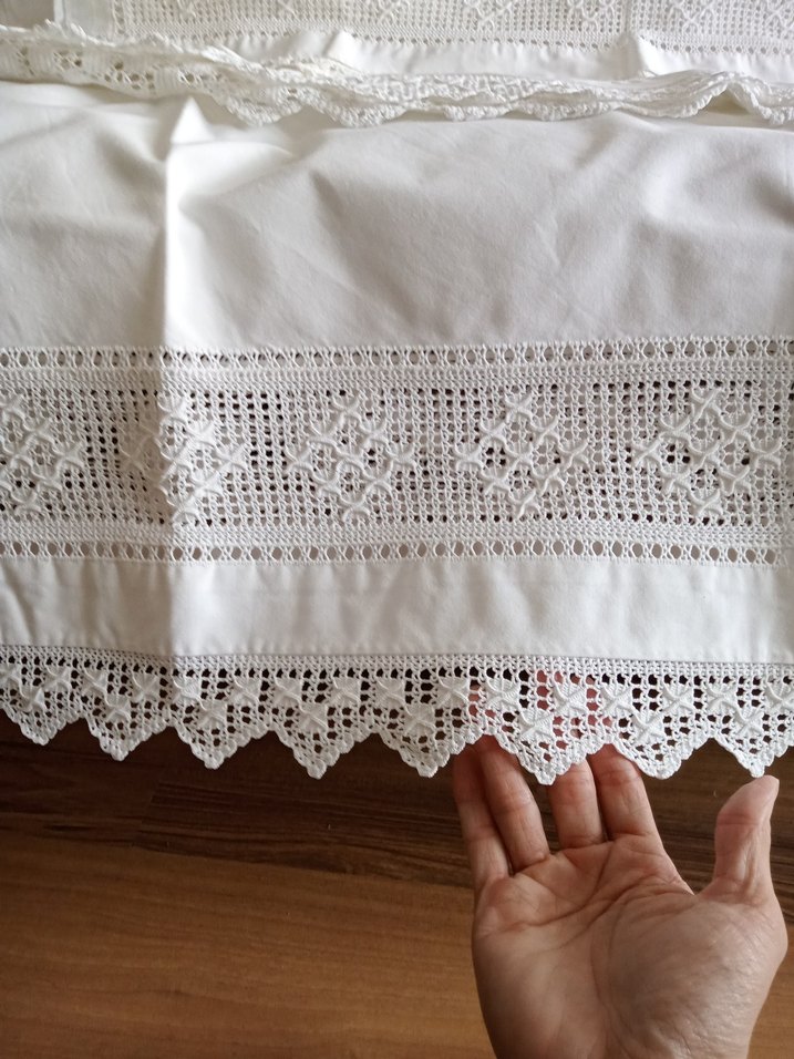 Dantel ucu ile uyumlu karyola takımı - Görsel 2