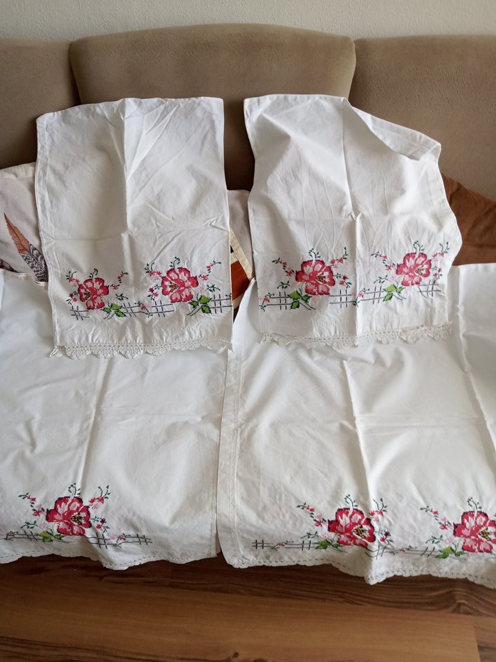 Kanaviçe ucu dantelli karyola takımı - Görsel 3