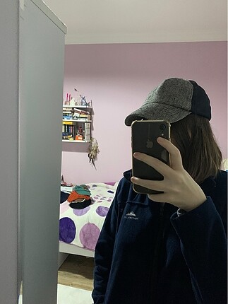 H&M cap