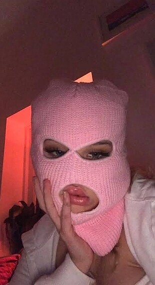 Pembe kar maskesi