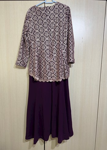 Mor Dantel İşlemeli Uzun Kadın Elbise tesettür abiye - Görsel 3