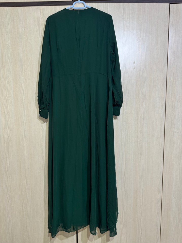 Uzun Kollu Koyu Yeşil Modern Klasik Elbise tesettür abiye - Görsel 3