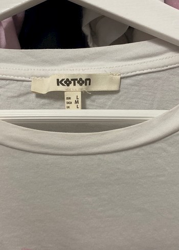 İnce Pamuklu Beyaz Tişört, Pembe Fiyonk Detaylı - Görsel 4