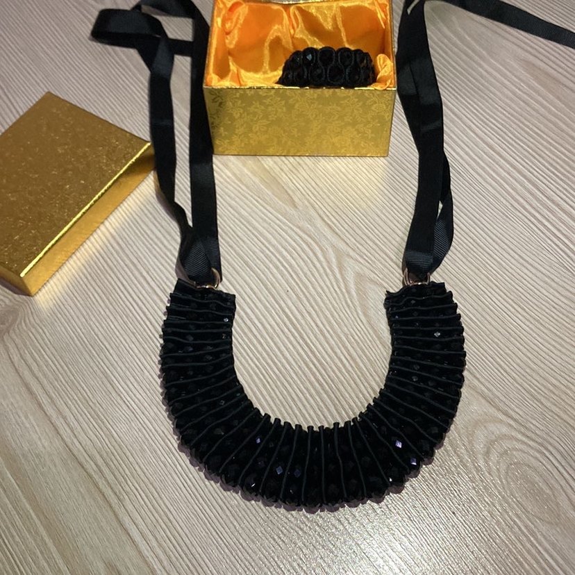 Siyah Nakışlı Gotik Boncuklu Kısa Kolye bileklik - Görsel 2