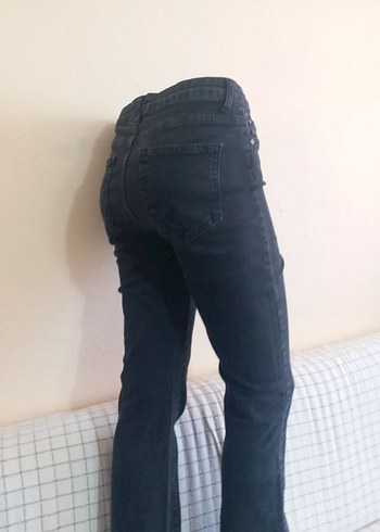 42 Beden Siyah Midi Boy Yırtmaçlı Kot BAYAN ISPANYOL PAÇA TR 42 LIKRALI