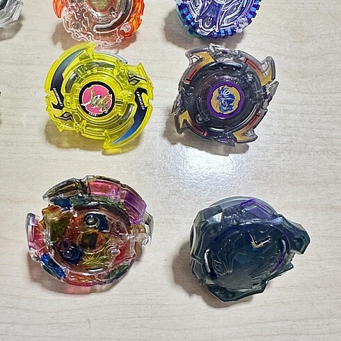  Beden Beyblade Burst İlk Sezon Uygun Fiyatlı Modeller