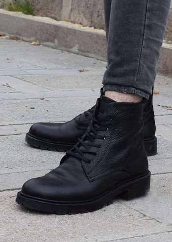 Siyah Deri Bağcıklı Erkek Bot - Görsel 2