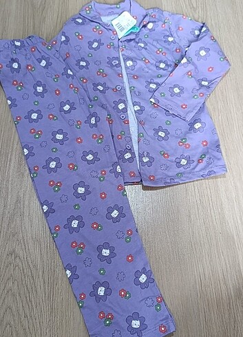  Pijama takımı 
