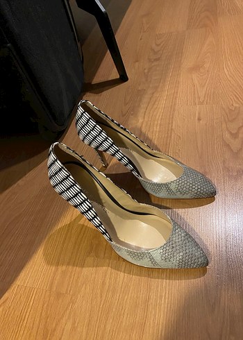 Bej Yılan Desenli Pilili Topuklu Stiletto - Görsel 6