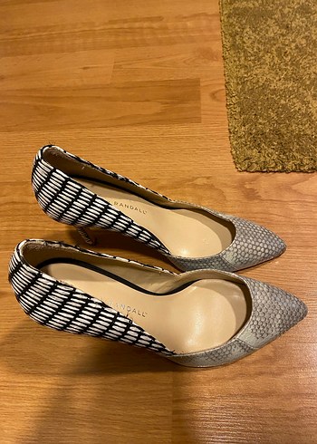 Bej Yılan Desenli Pilili Topuklu Stiletto - Görsel 3