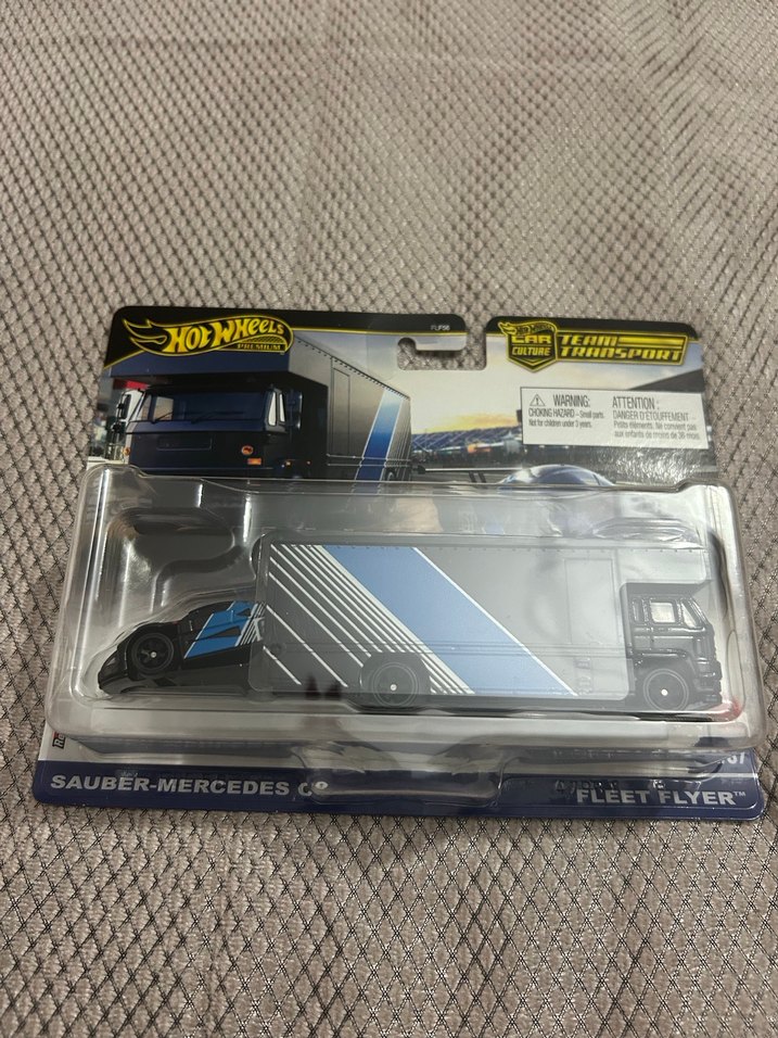 Hot Wheels Siyah Taşıyıcı Kamyon Oyuncak - Görsel 2