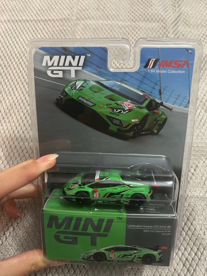 Mini GT Lamborghini Huracán GT3 EVO2 #63 - Görsel 3