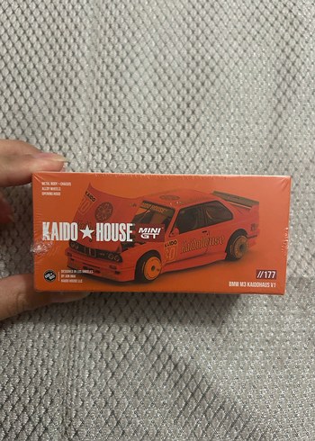 Kırmızı BMW M3 Kaidohouse Oyuncak Araba - Görsel 3